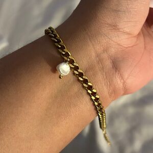 Gold bracelet